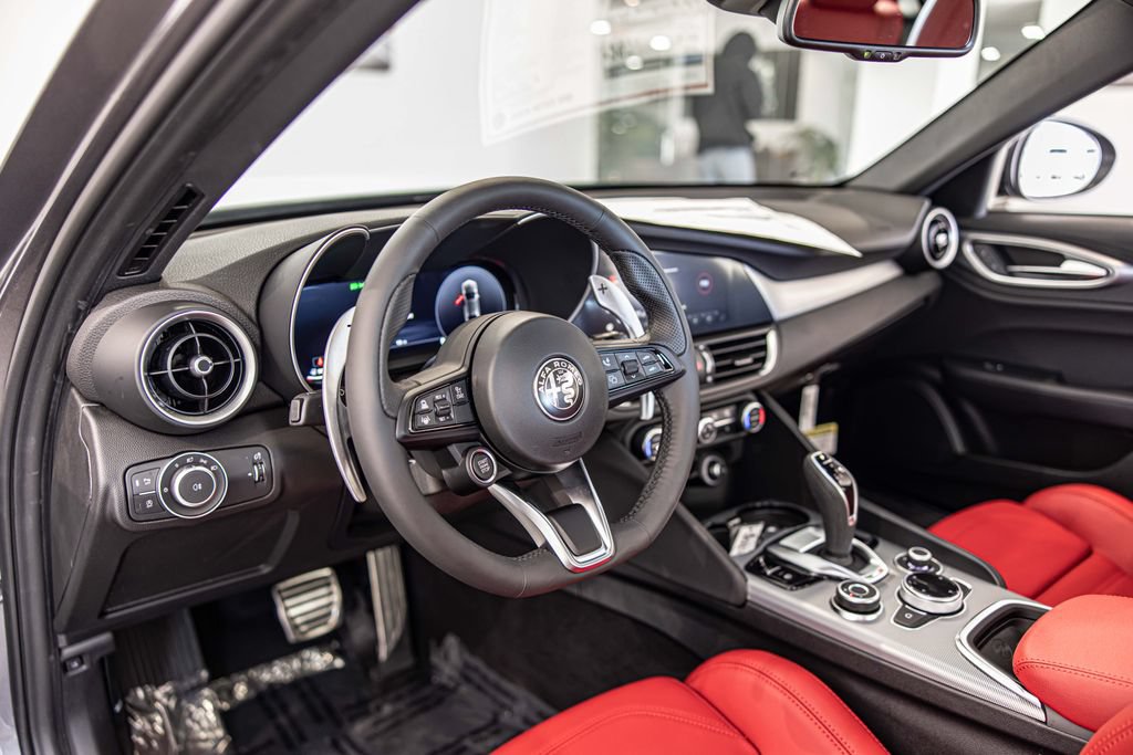 New 2026 Alfa Romeo Giulia AWD w/ Driving Assist Package image 20
