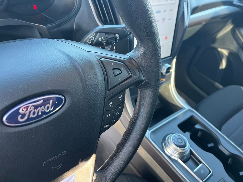 Used 2024 Ford Edge SE w/ Black Appearance Package image 12