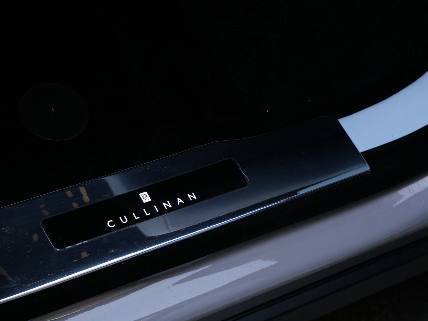 Certified 2024 Rolls-Royce Cullinan AWD/4WD image 9