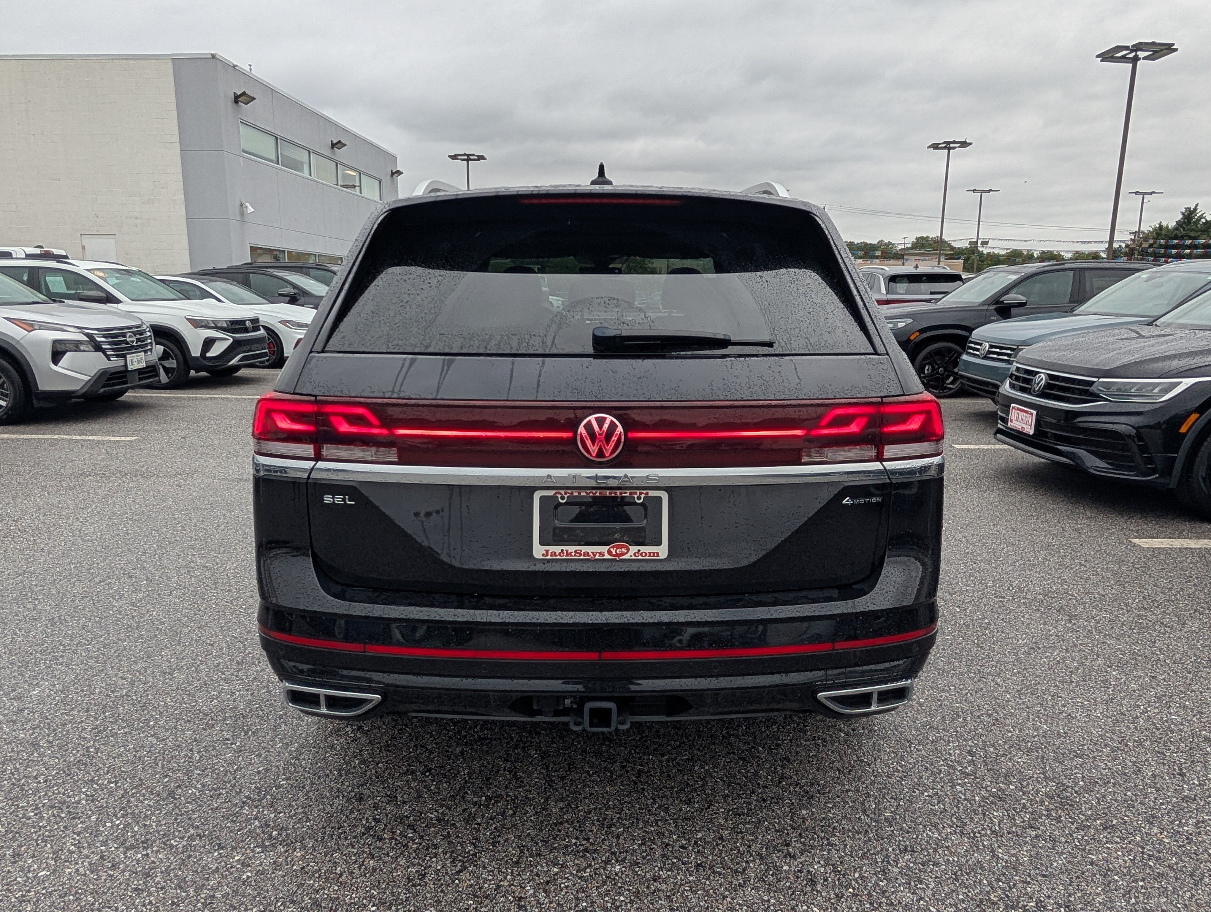Used 2026 Volkswagen Atlas SEL Premium R-Line AWD/4WD image 4