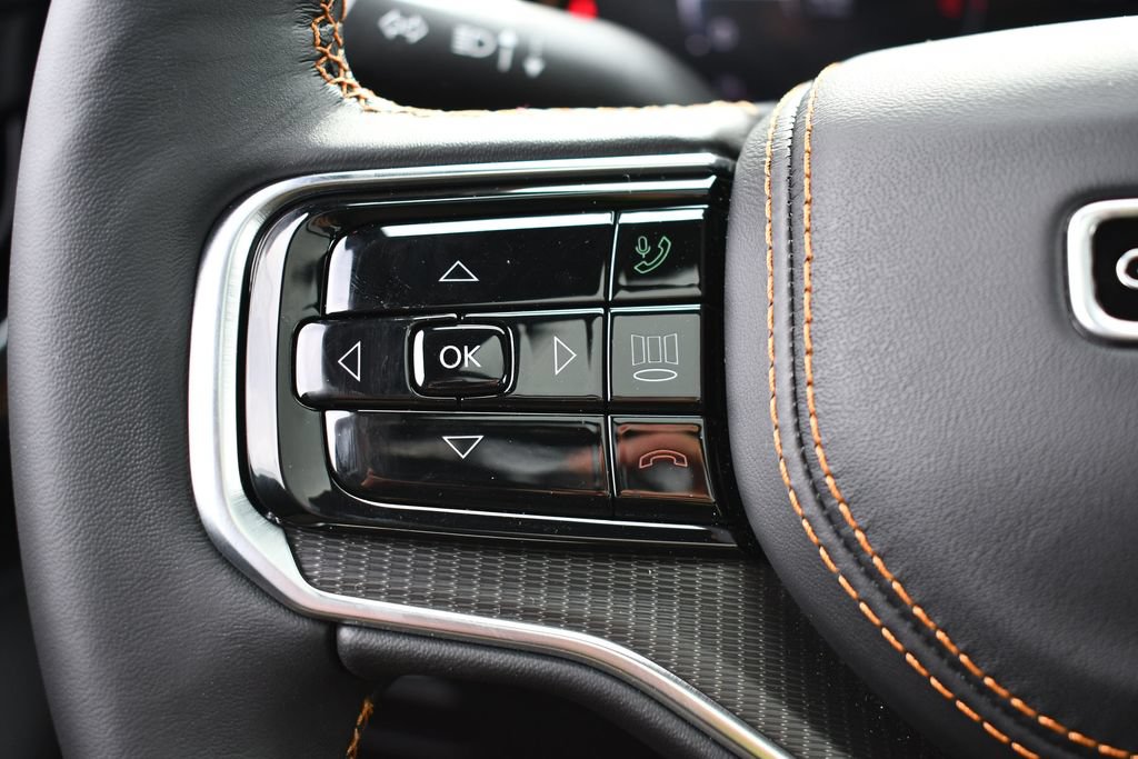 New 2026 Jeep Grand Wagoneer Summit AWD/4WD image 17