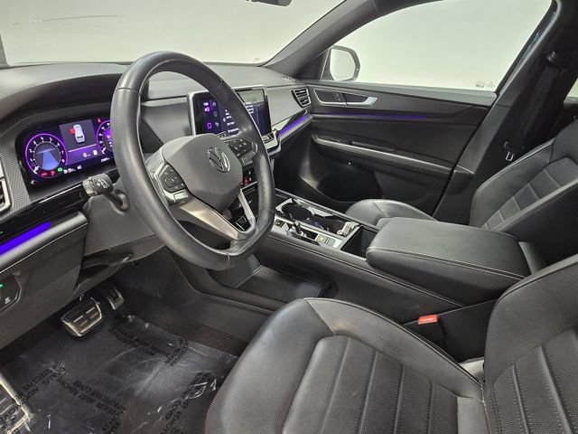 Used 2024 Volkswagen Atlas Cross Sport SEL R-Line AWD/4WD image 20