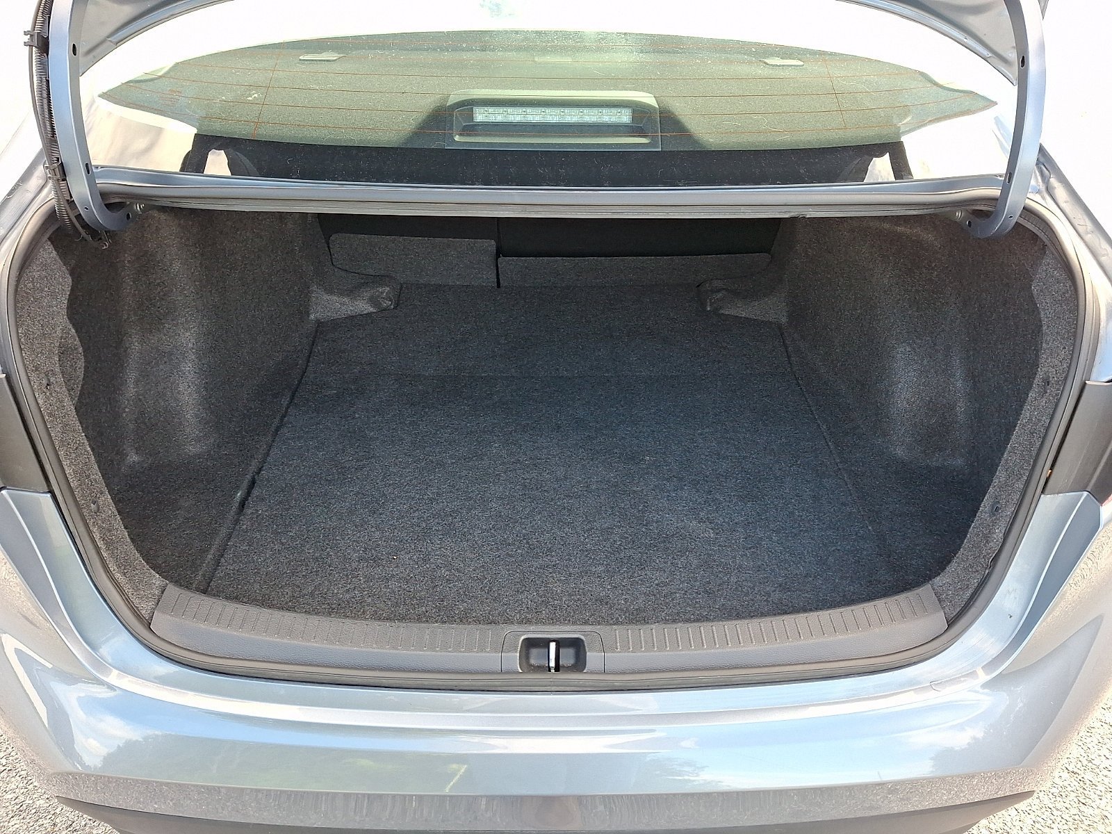 Used 2025 Toyota Corolla LE FWD image 28