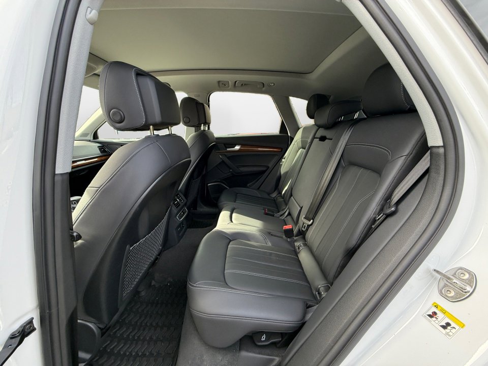 Certified 2023 Audi Q5 2.0T Premium Plus w/ Premium Plus Package image 13