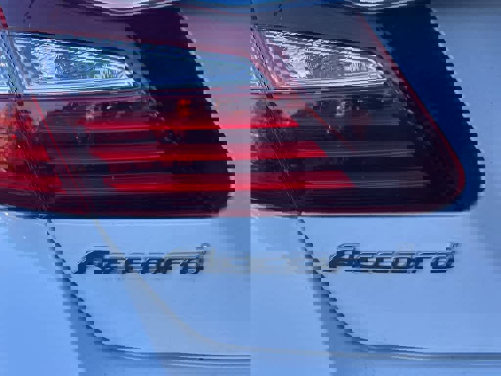 Used 2017 Honda Accord Sport Special Edition image 37