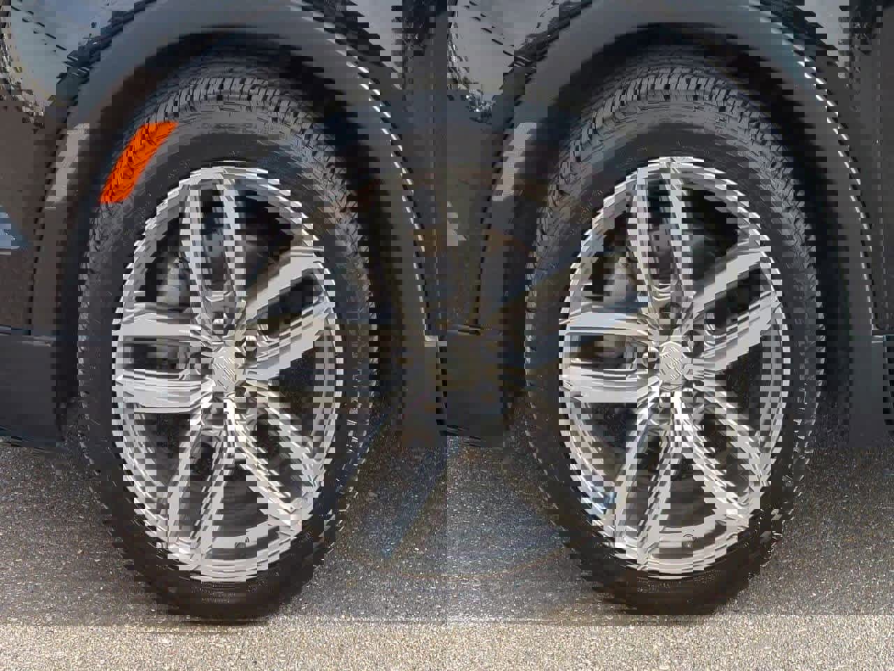 Used 2019 Cadillac XT4 Sport image 13