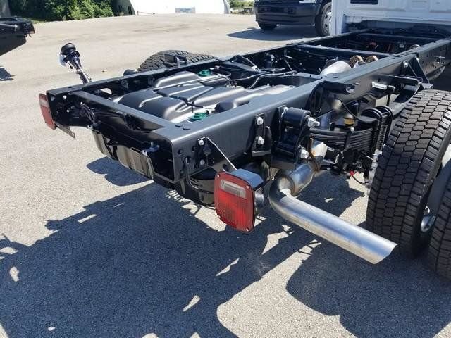 New 2026 Ford F550 4x4 Regular Cab Super Duty image 8