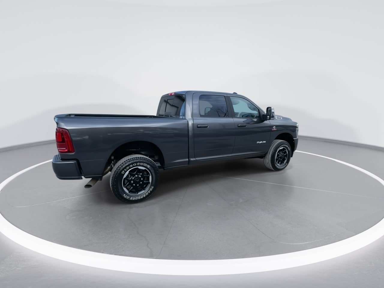 Used 2026 RAM 2500 Laramie AWD/4WD image 21
