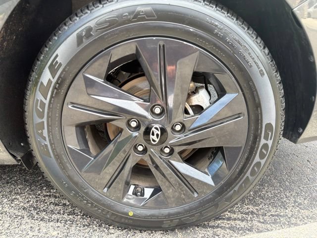 Used 2023 Hyundai Elantra SEL FWD image 34
