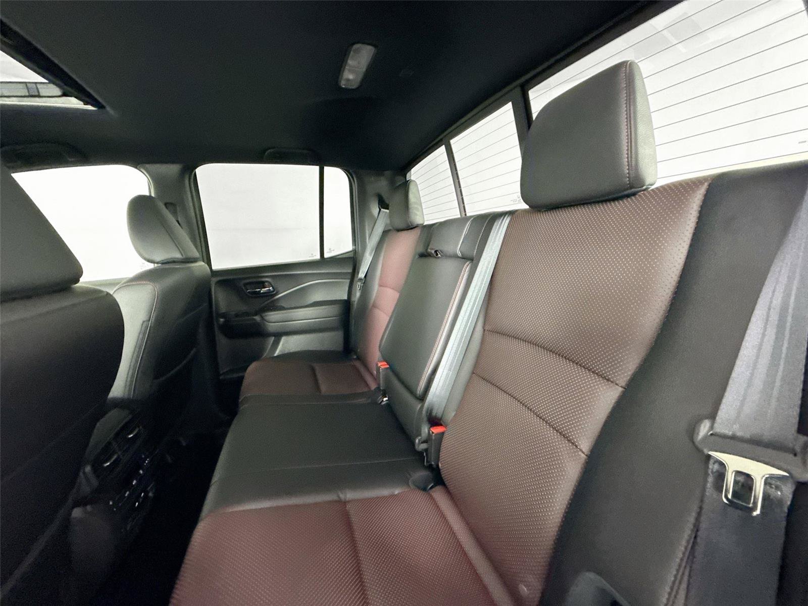 Used 2025 Honda Ridgeline Black Edition image 30