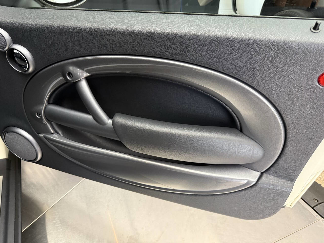 Used 2006 MINI Cooper Hardtop image 19