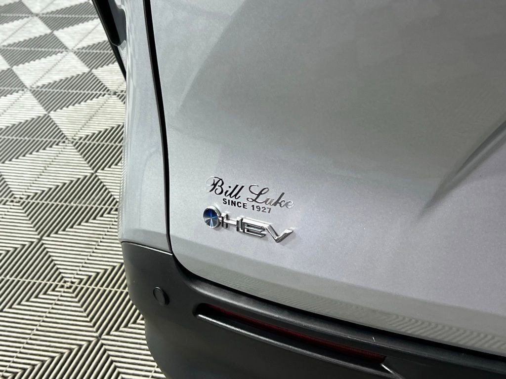 Used 2025 Toyota Sienna XLE image 12