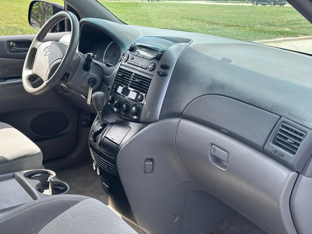Used 2008 Toyota Sienna LE FWD image 15