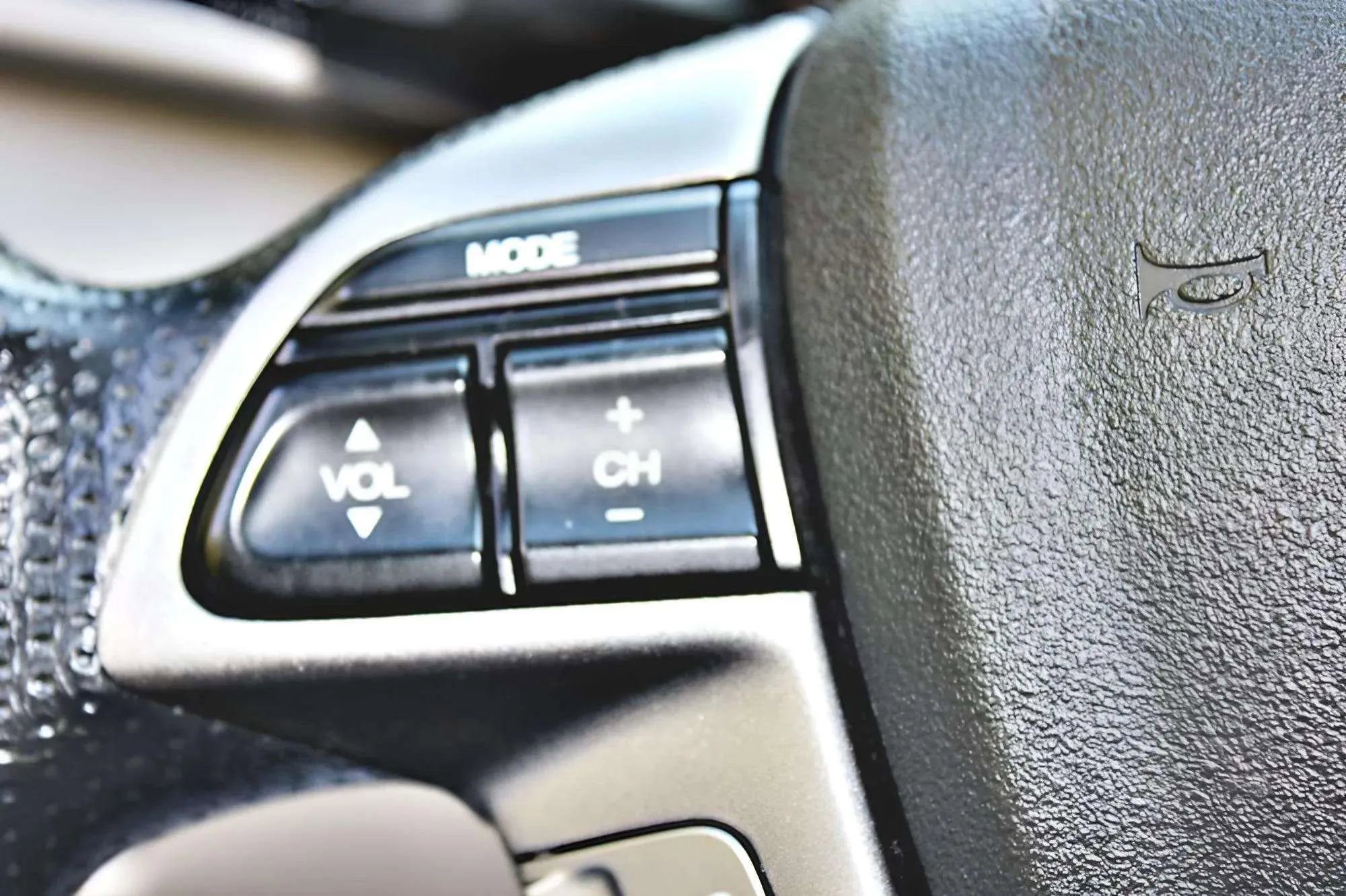 Used 2016 Honda Odyssey SE image 16