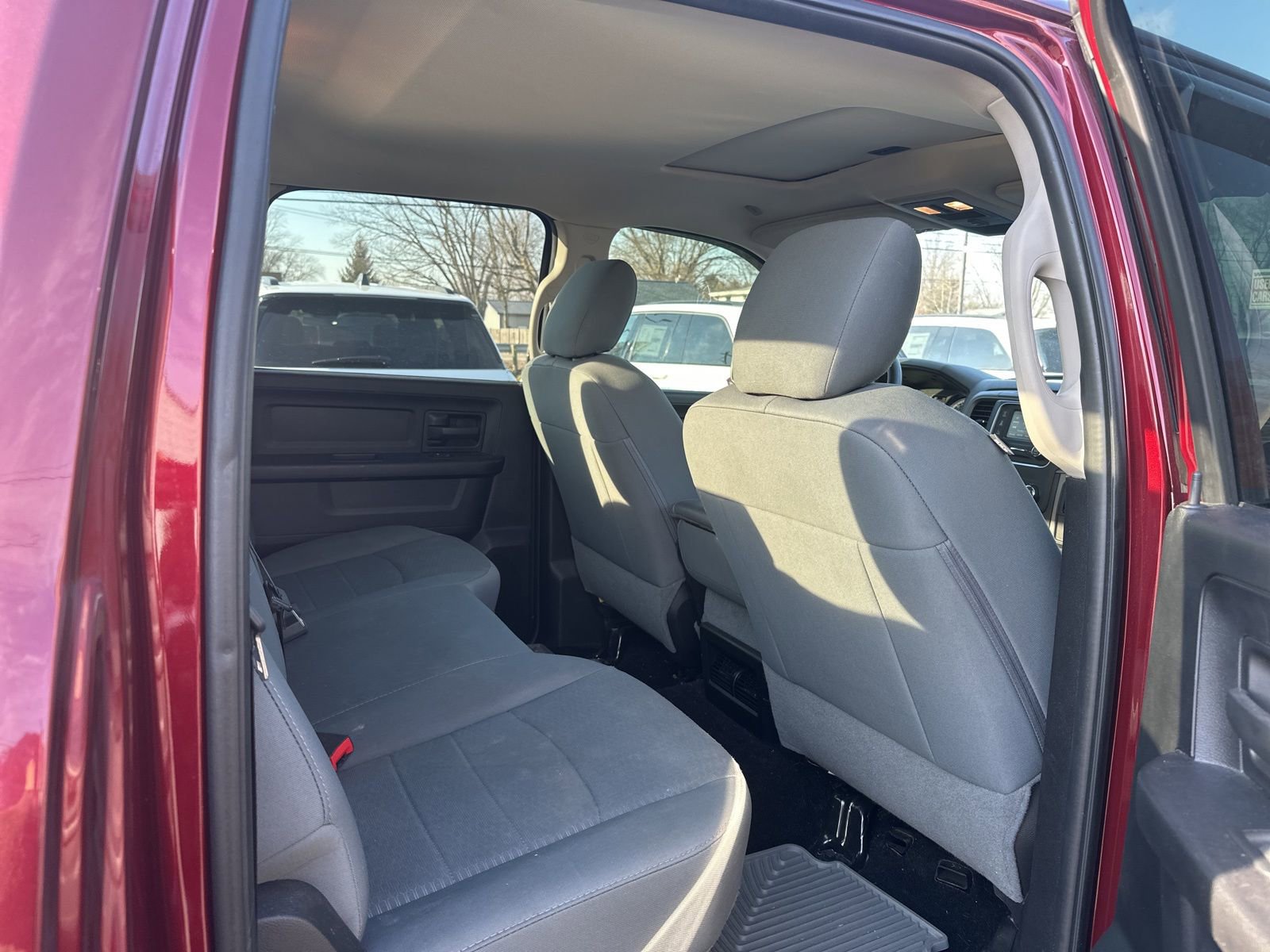 Used 2017 RAM 1500 Express image 24