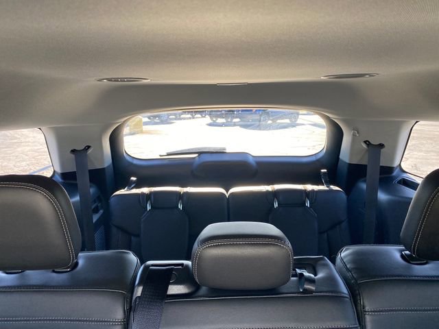 Used 2022 Ford Explorer XLT w/ Equipment Group 202A image 33