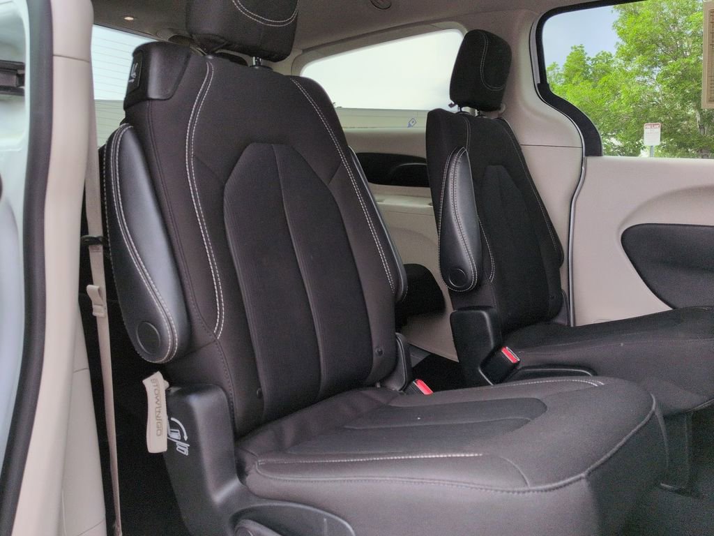 Used 2023 Chrysler Voyager LX FWD image 40