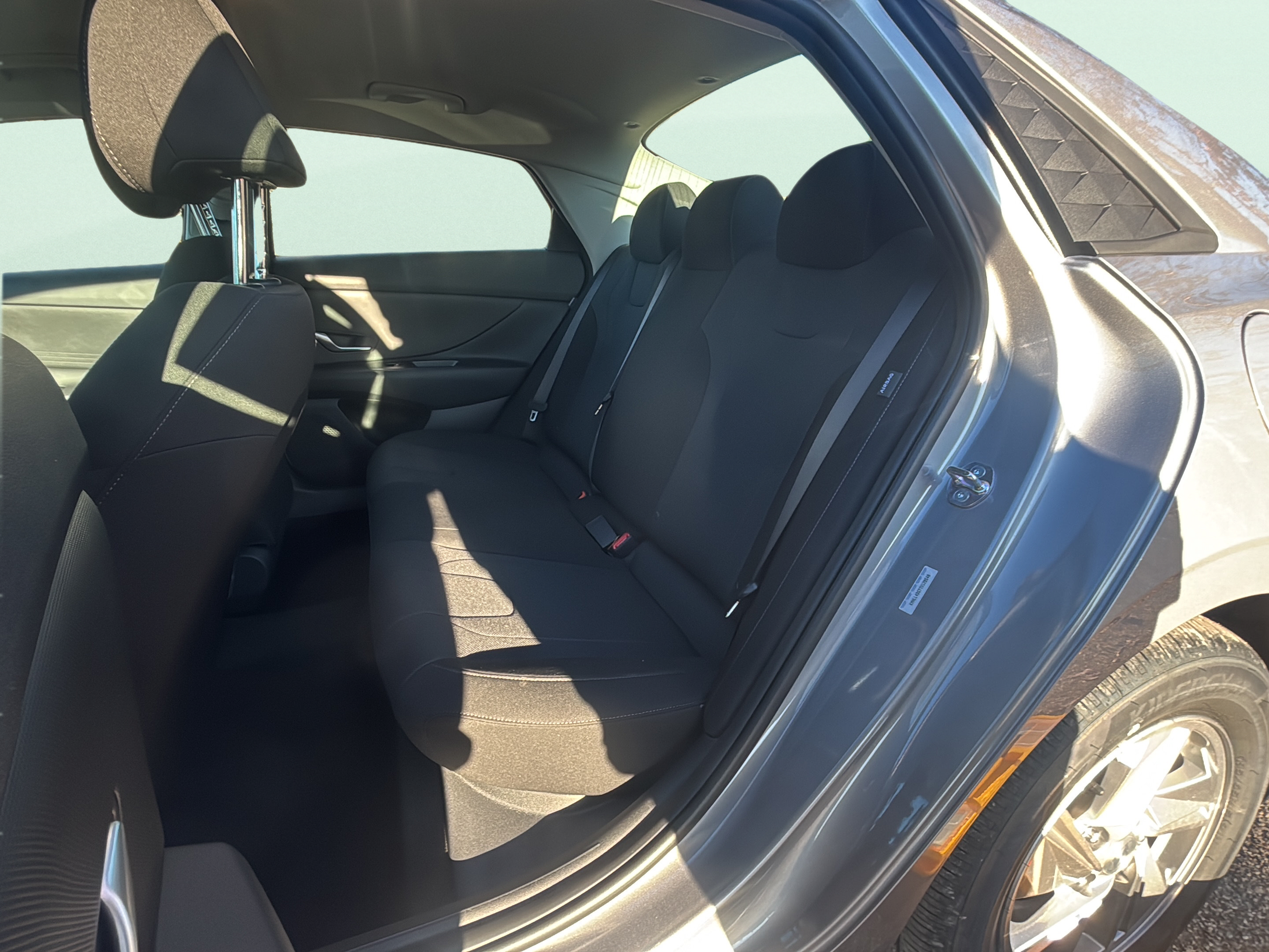 Certified 2026 Hyundai Elantra SE FWD image 19