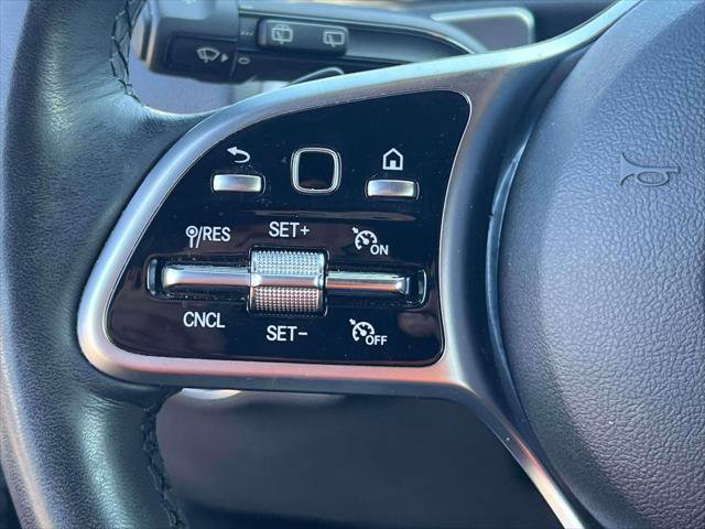 Used 2022 Mercedes-Benz GLB 250 4MATIC image 22