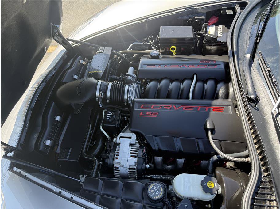 Used 2005 Chevrolet Corvette Coupe w/ Preferred Equipment Group image 29