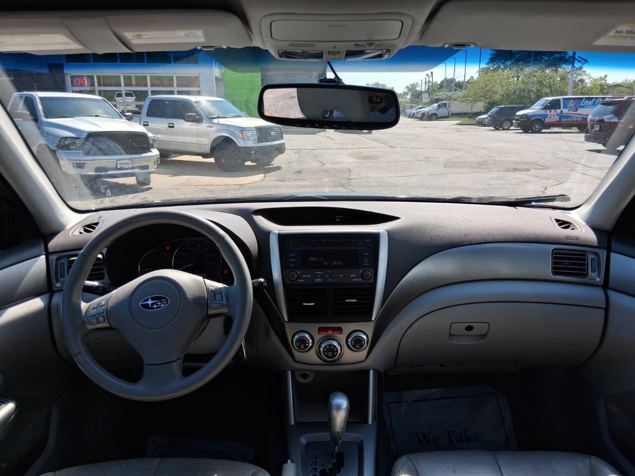 Used 2010 Subaru Forester 2.5X Limited AWD/4WD image 10