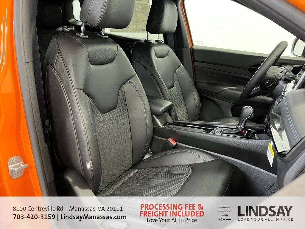 New 2026 Jeep Compass Latitude AWD/4WD image 10