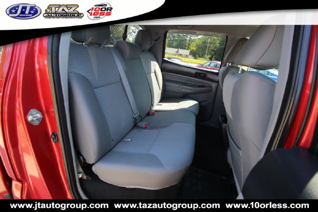 Used 2014 Toyota Tacoma PreRunner w/ TRD Sport Package RWD image 15
