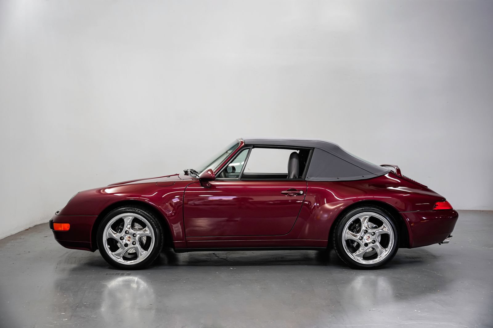 Used 1997 Porsche 911 Carrera RWD image 7