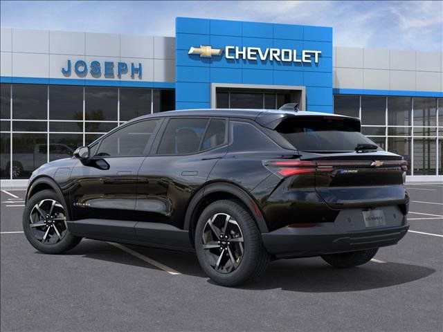 New 2026 Chevrolet Equinox EV LT image 3