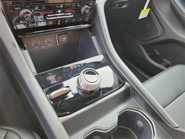 New 2025 Jeep Grand Cherokee L Limited w/ Black Appearance Package image 30