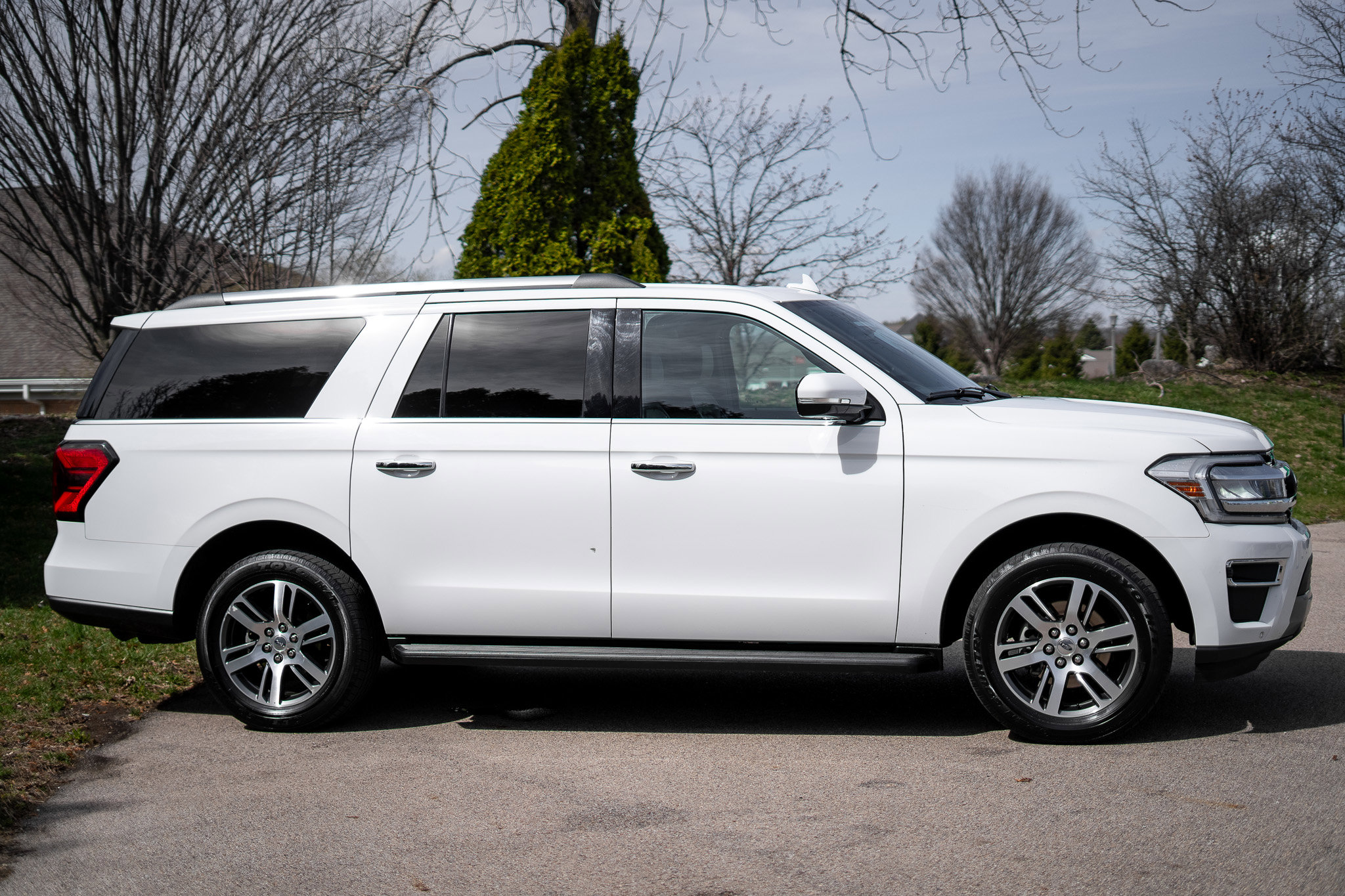 Used 2024 Ford Expedition Max Limited image 4