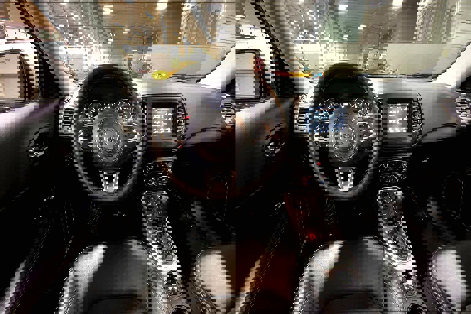 Used 2020 Jeep Compass Latitude image 6