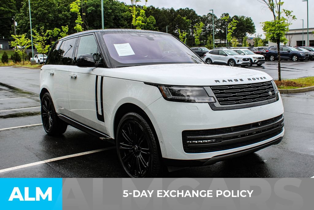 Used 2023 Land Rover Range Rover SE AWD/4WD image 3