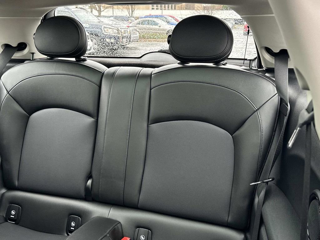 Used 2020 MINI Cooper 2-Door Hardtop image 25