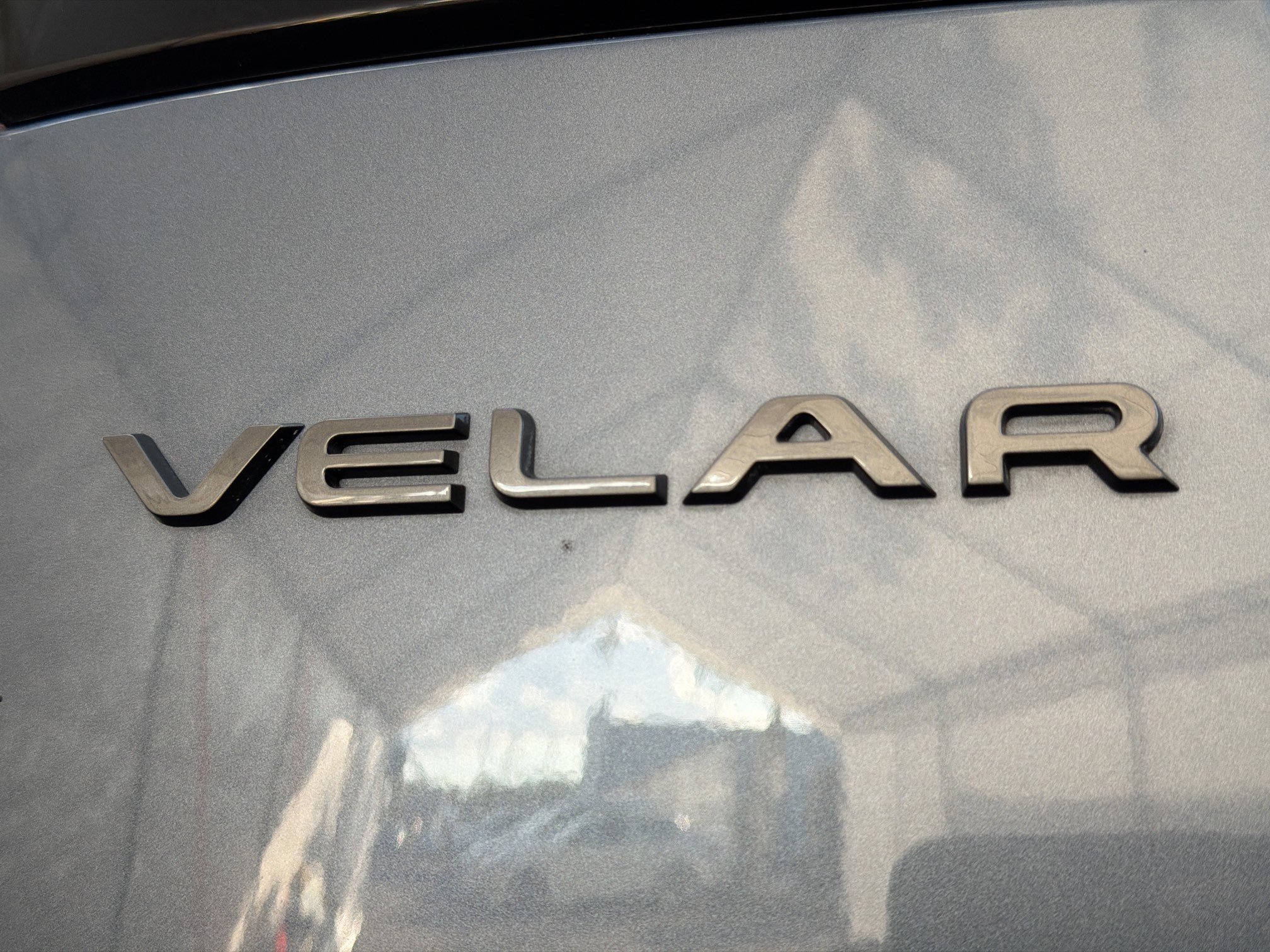 Used 2022 Land Rover Range Rover Velar R-Dynamic S AWD/4WD image 11