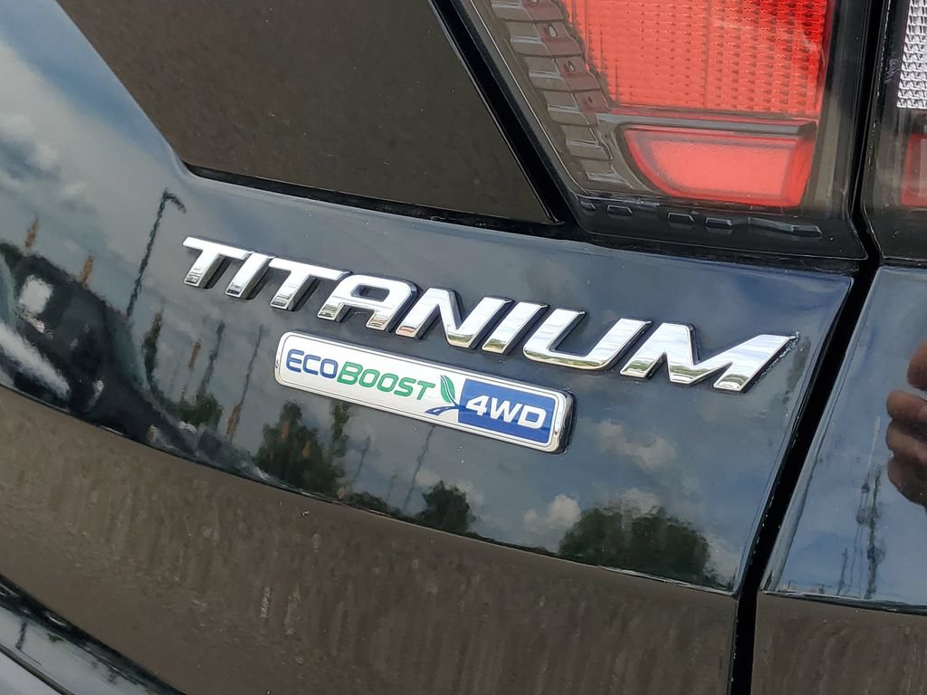 Used 2017 Ford Escape Titanium w/ Canadian Touring Package AWD/4WD image 6