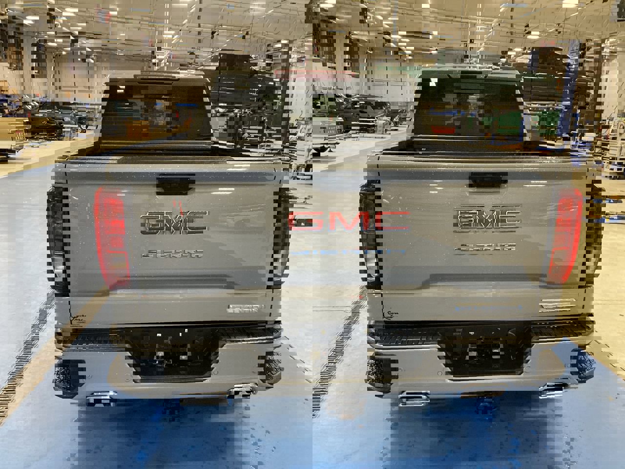 Used 2024 GMC Sierra 1500 Elevation w/ Elevation Premium Package image 6