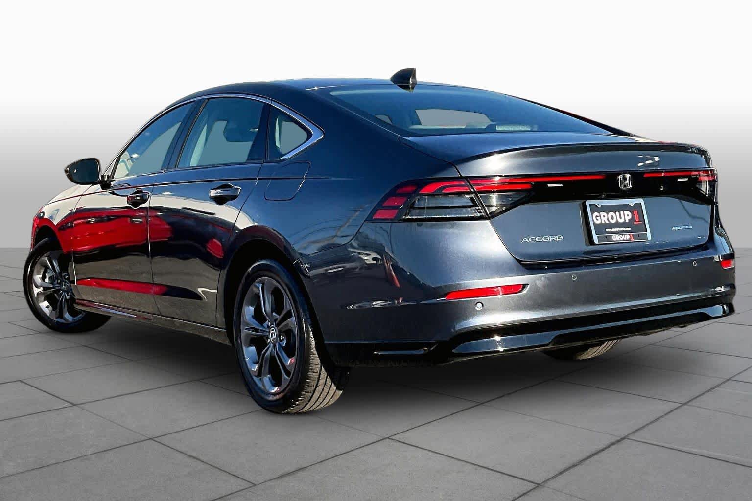 Used 2025 Honda Accord EX-L image 12