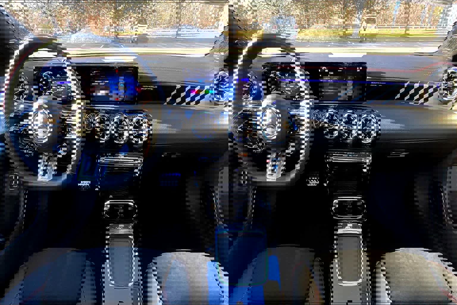 Certified 2025 Mercedes-Benz CLA 35 AMG 4MATIC image 5