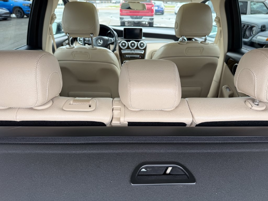 Used 2019 Mercedes-Benz GLC 300 image 23