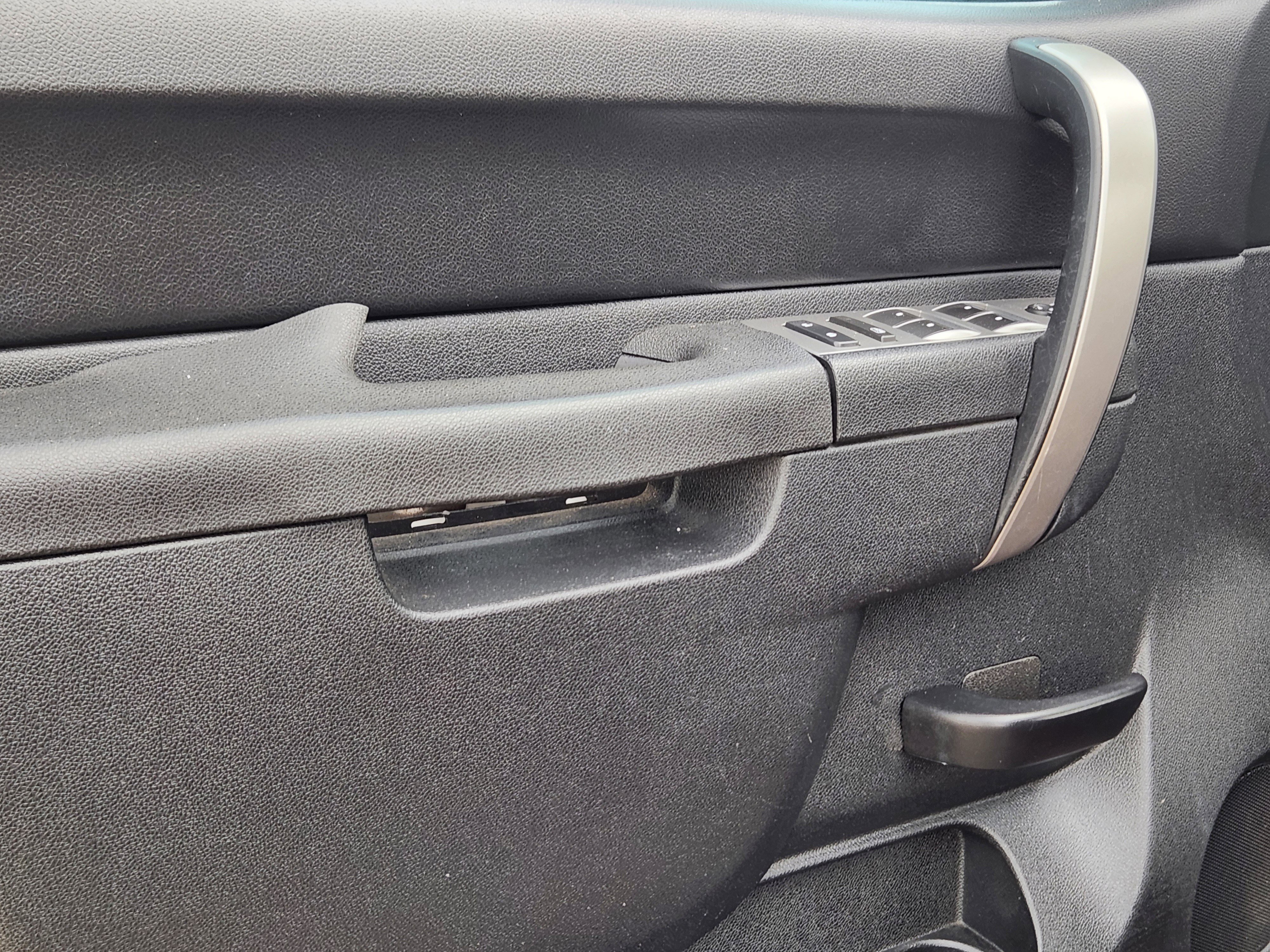 Used 2013 GMC Sierra 3500 SLE w/ SLE Preferred Package image 19