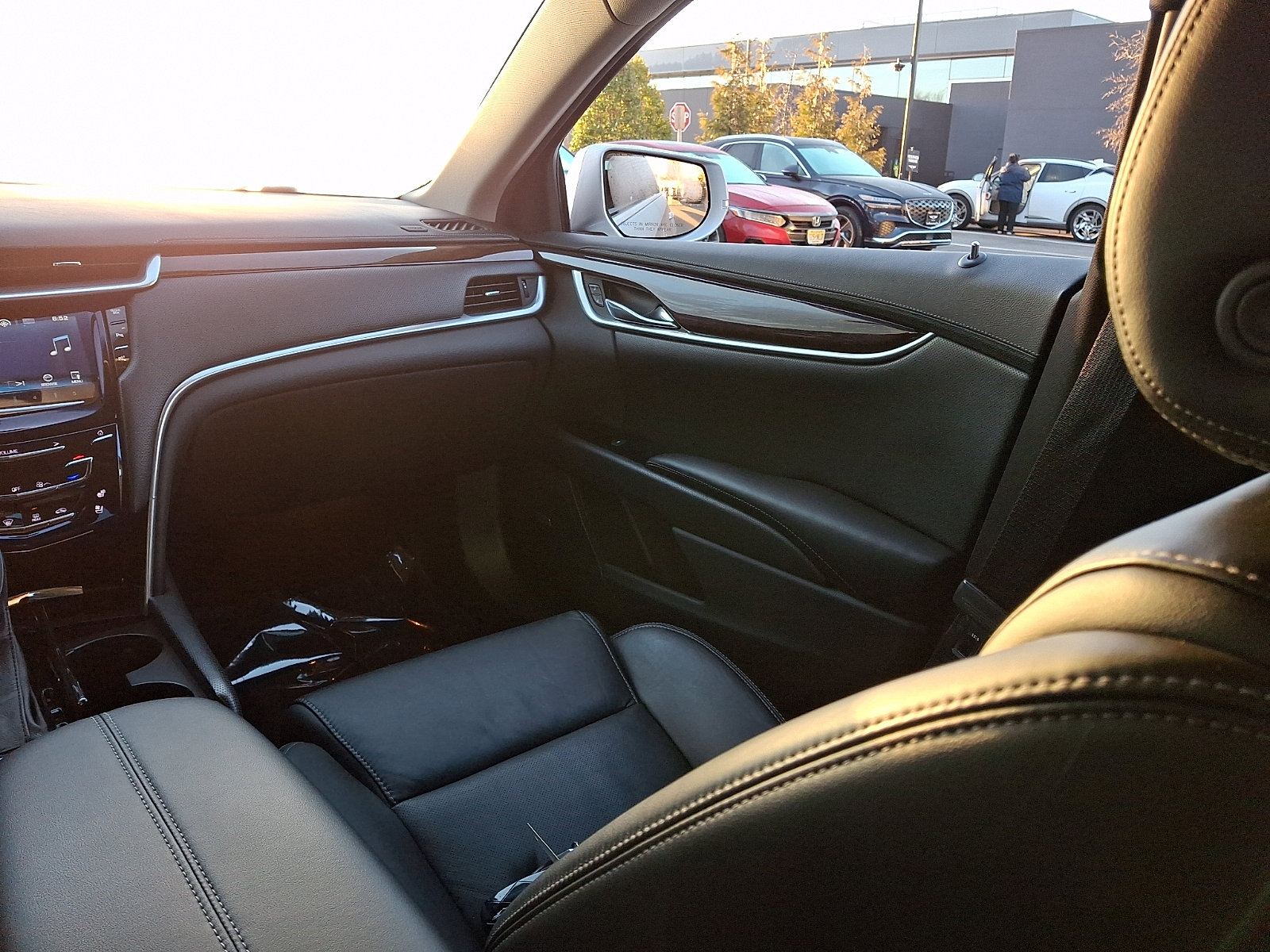 Used 2017 Cadillac XTS Luxury image 16