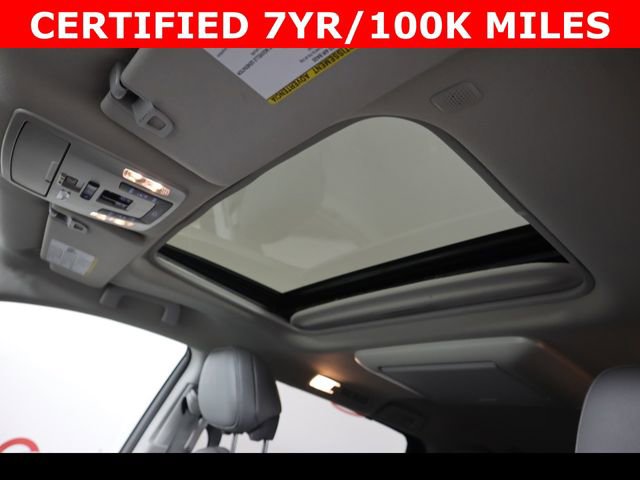 Used 2023 Toyota Sienna XLE w/ XLE Plus Package FWD image 26