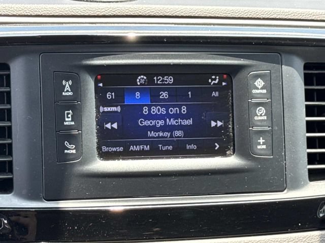 Used 2017 Chrysler Pacifica Touring FWD image 19