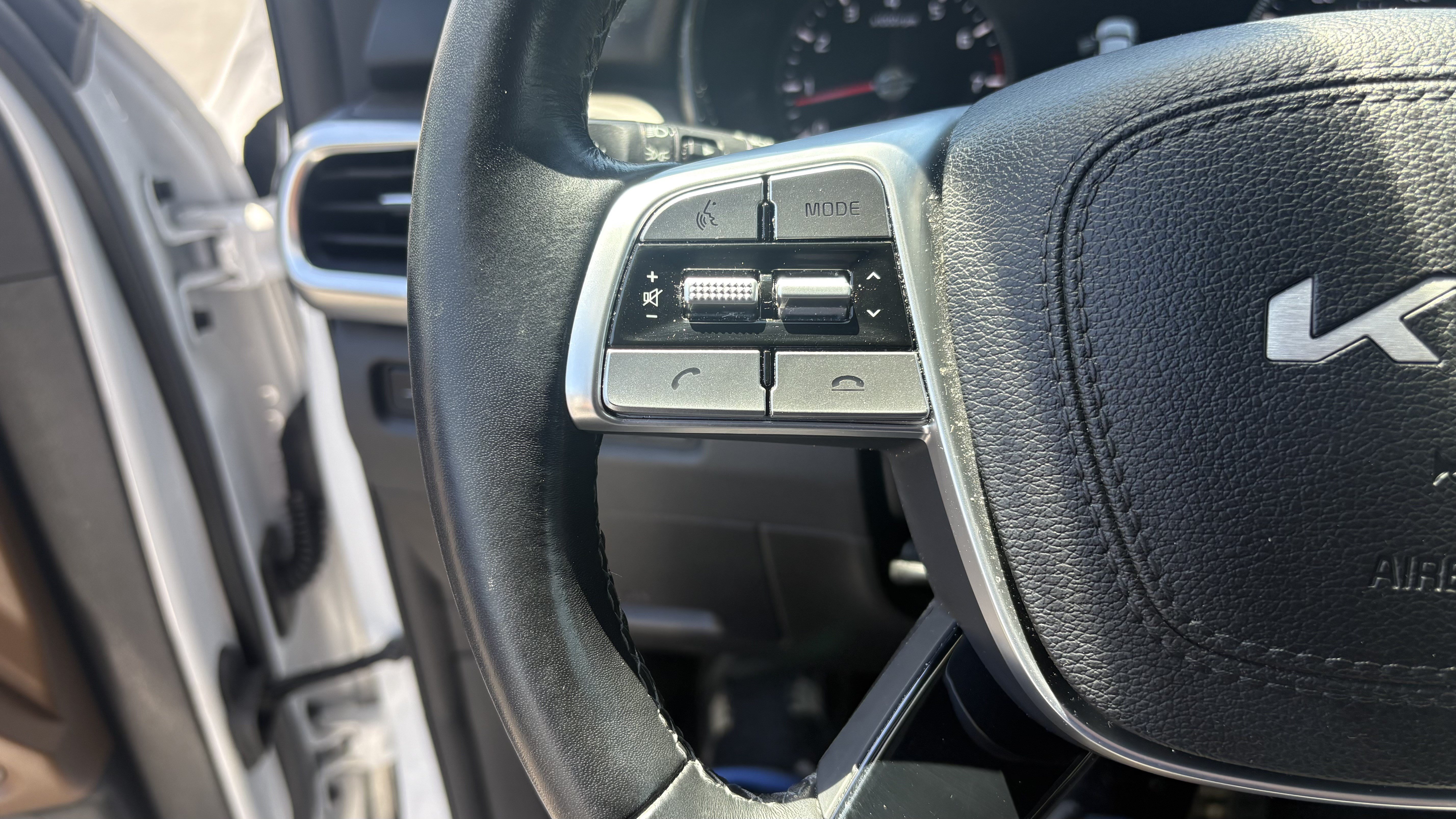 Used 2022 Kia Telluride SX w/ SX Prestige Package AWD/4WD image 20