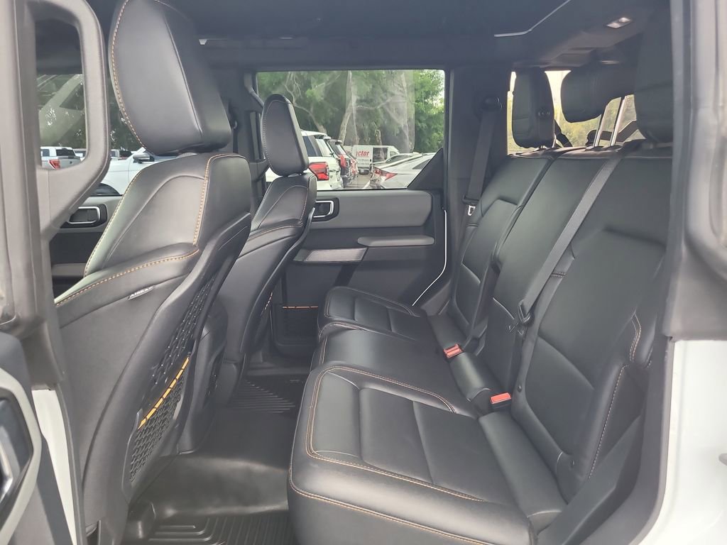 Used 2022 Ford Bronco Badlands image 10