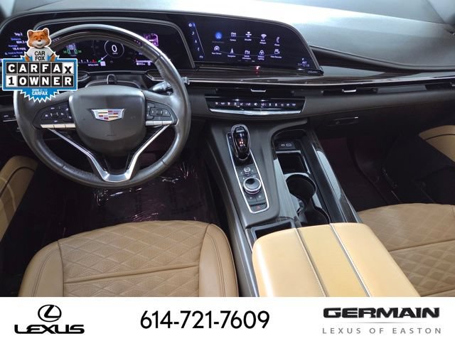 Used 2023 Cadillac Escalade Premium Luxury w/ LPO, Radiant Package AWD/4WD image 17