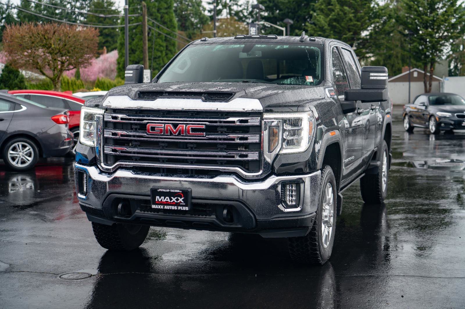 Used 2023 GMC Sierra 3500 SLE w/ SLE Value Package AWD/4WD image 3