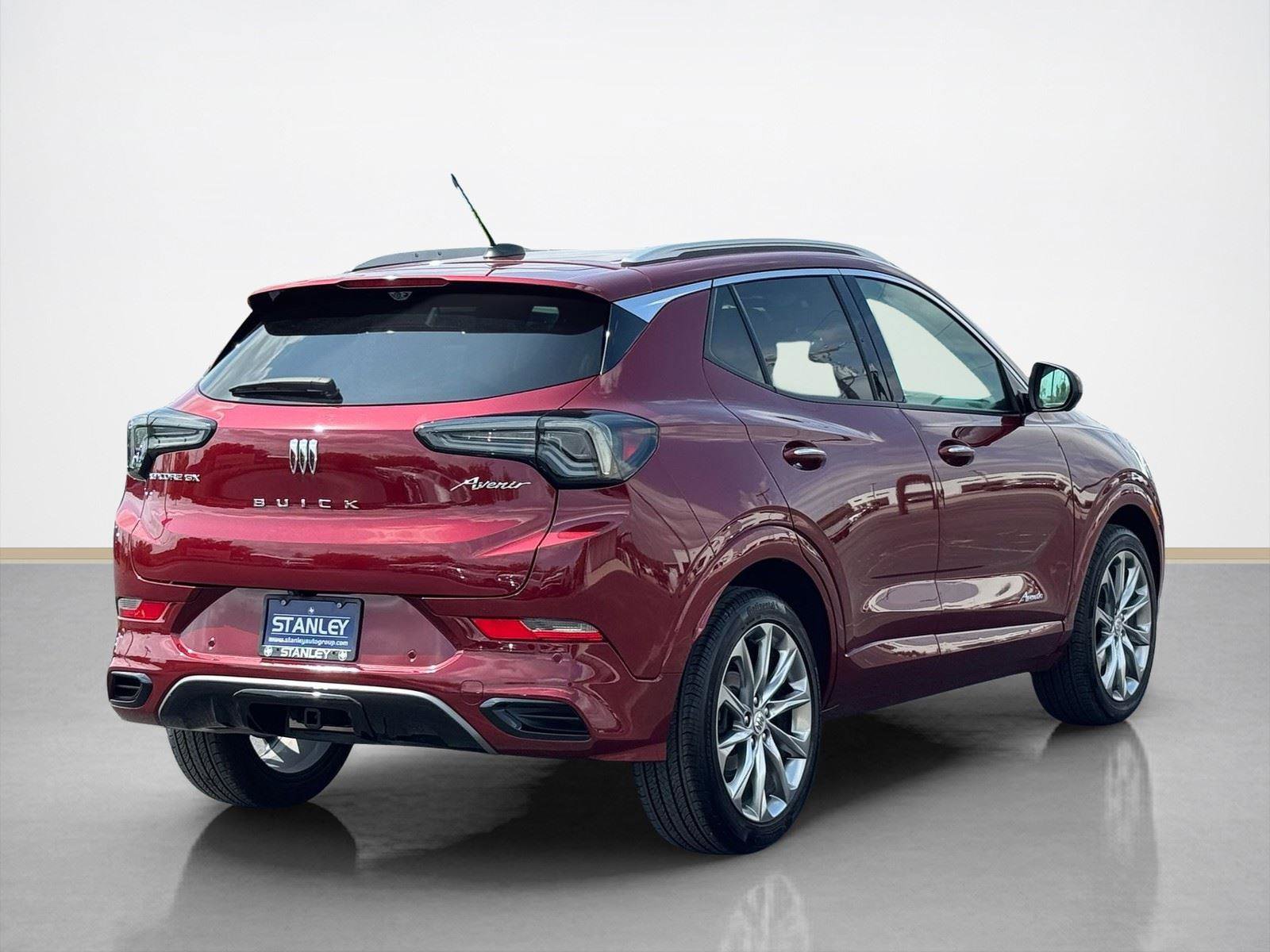 Used 2024 Buick Encore GX Avenir w/ Avenir Technology Package FWD image 8