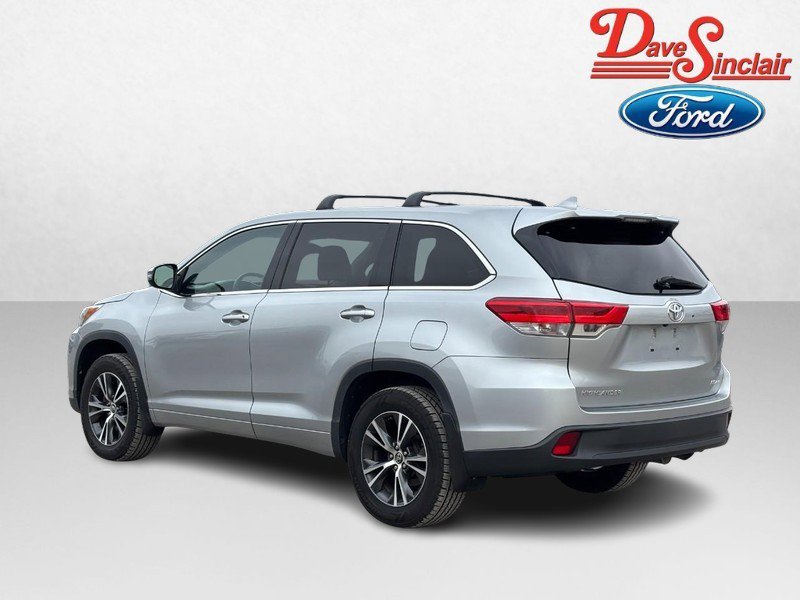 Used 2017 Toyota Highlander Plus image 9